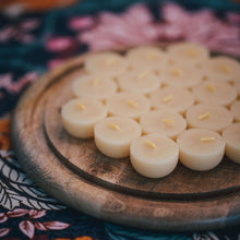 Load image into Gallery viewer, Beeswax Tealight Refills