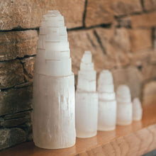 Load image into Gallery viewer, Selenite Towers