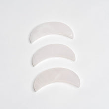 Load image into Gallery viewer, Mangano Calcite Crescent Moon